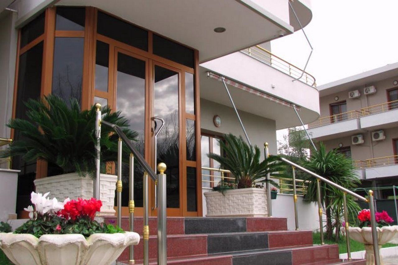 Hotel Denta Radhimë Εξωτερικό φωτογραφία